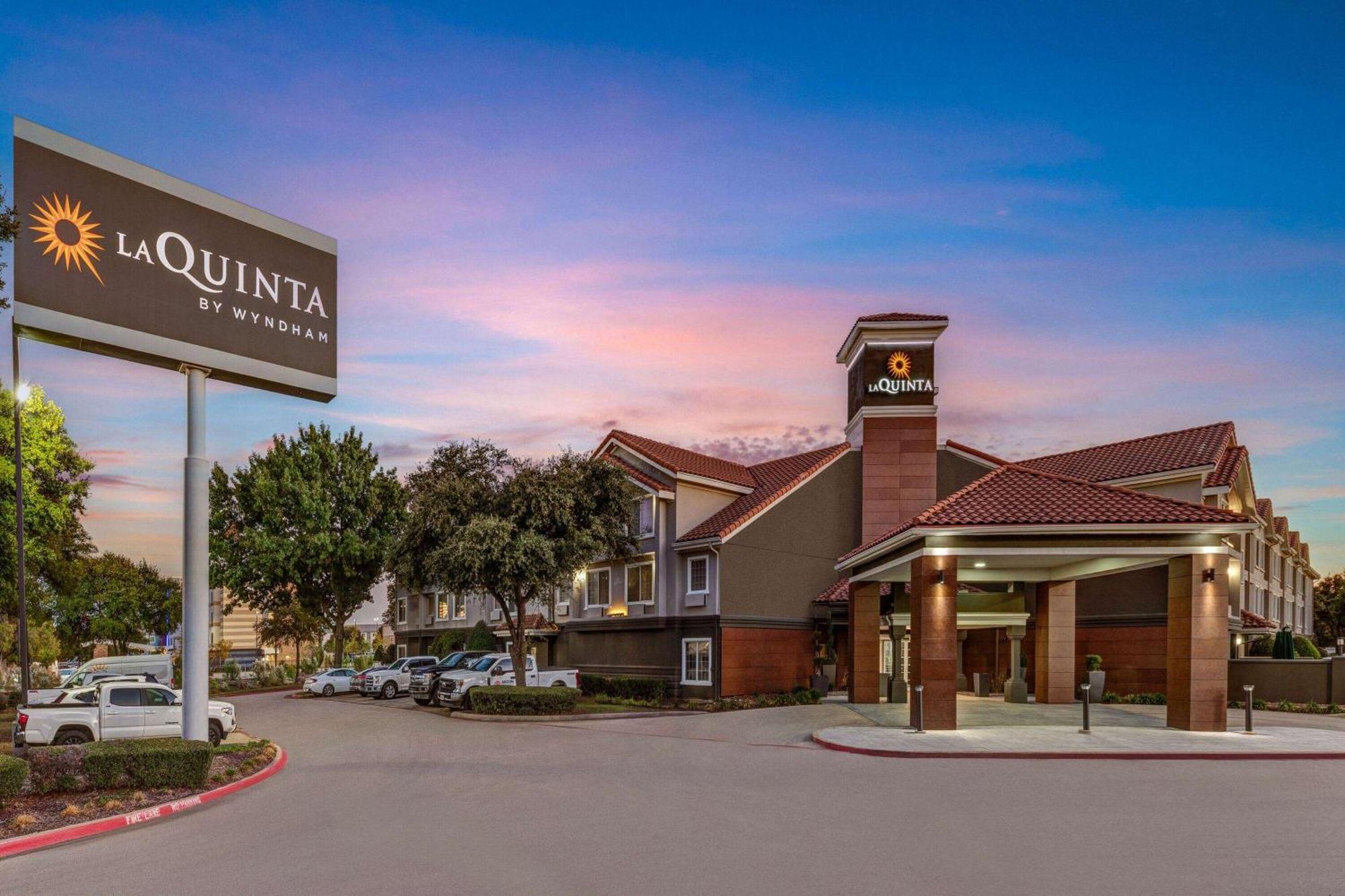 La Quinta By Wyndham Dallas Dfw Airport North Irving Exterior foto